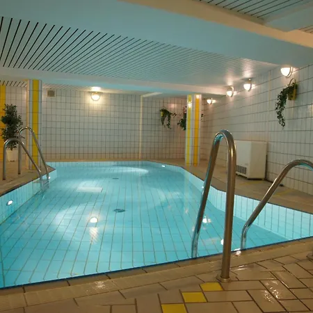 Residenz Meeresbrandung 1 Mit Souterrainterrasse Zum Sueden ,2xtv, Einbaukueche, Geschirrspueler, Schwimmbad, Sauna ,pkw-stellplatz, Wlan !
